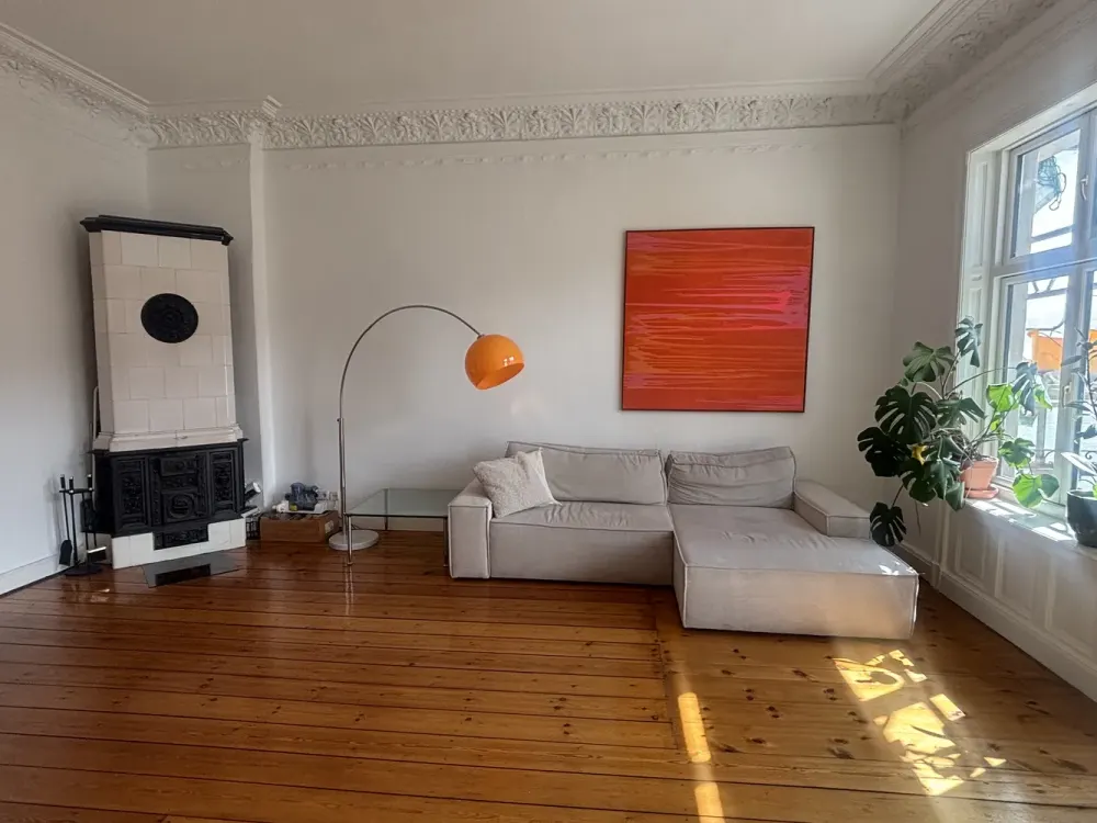 Altbau-Liebe! Großzügige 2 Zimmer Wohnung in begehrter Lage