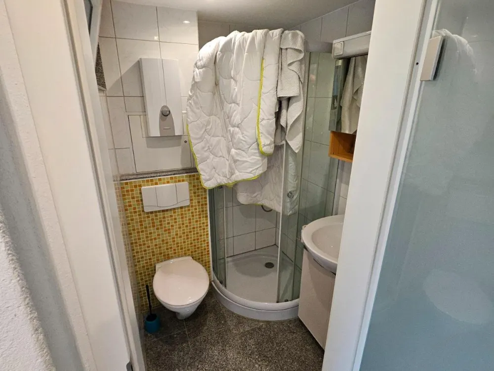 Möblierte 1-Zimmer-Wohnung mit Balkon in Stuttgart-Vaihingen
