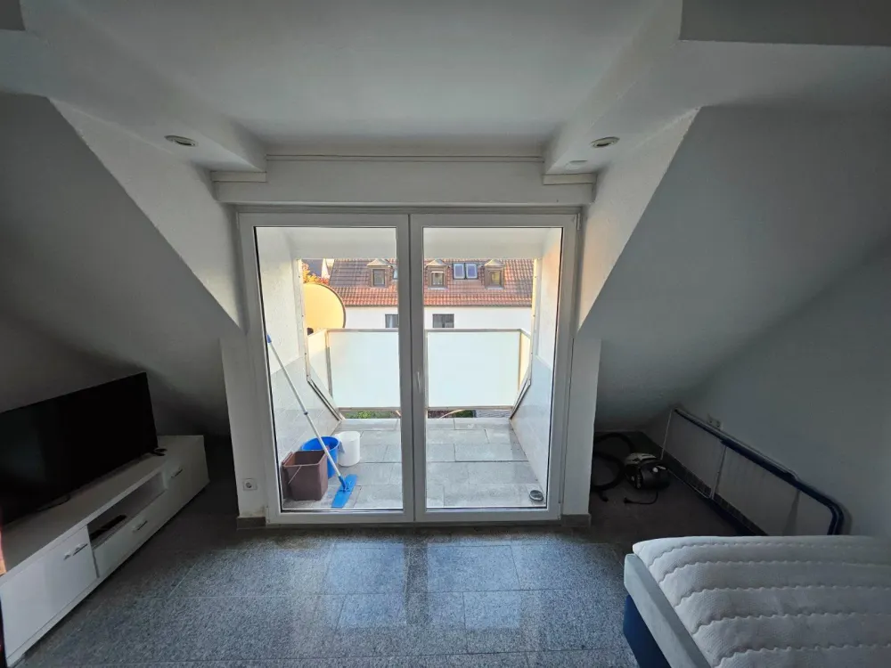 Möblierte 1-Zimmer-Wohnung mit Balkon in Stuttgart-Vaihingen