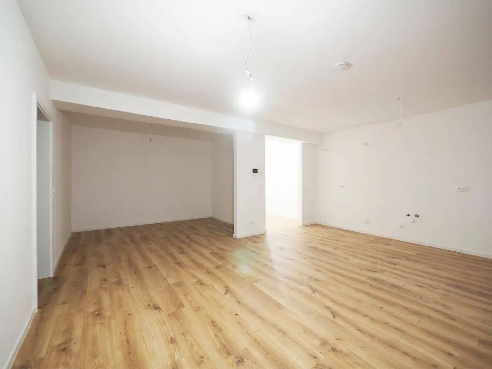 Kernsanierte Souterrainwohnung im Nauwieser Viertel!