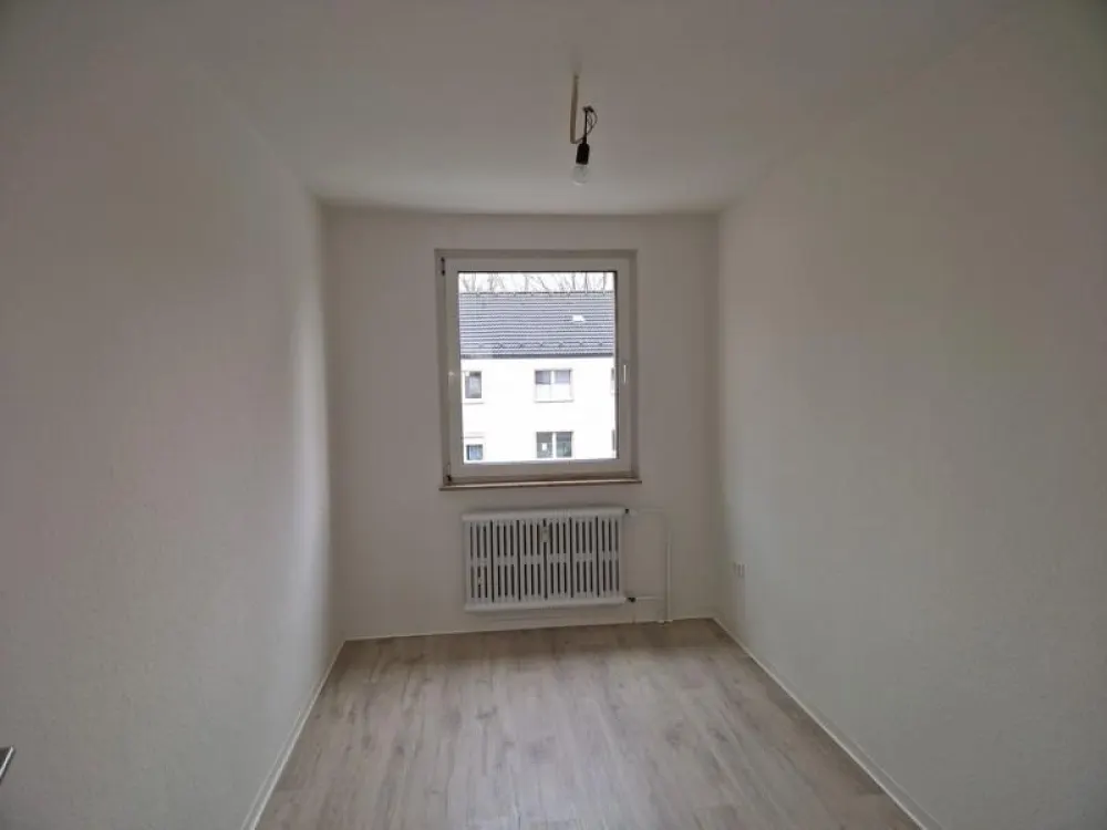 Diese umfangreich renovierte, barrierearme EG-Wohnung wartet auf SIE!