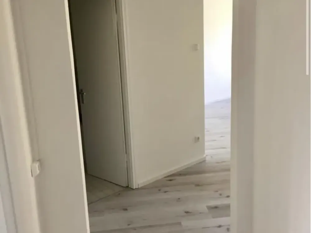 Helle 3-Zimmer-Wohnung mit EBK ohne Balkon in München Sendling