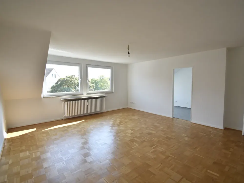 Ab sofort! Helle & moderne 3-Zi-Whg mit Aufzug
