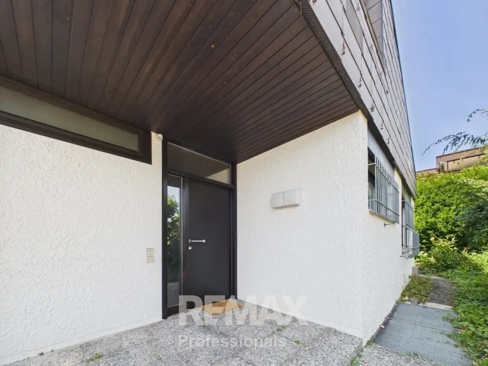 Large Maisonette Apartment for Rent in Waiblingen!
