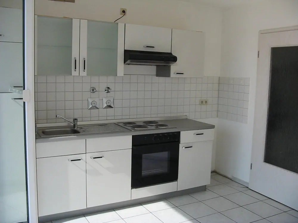 Schöne 2 Zimmer Dachgeschosswohnung mit Balkon