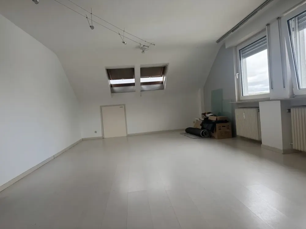 Markgröningen-große 2 Zi-DG Whg in ruhiger Lage