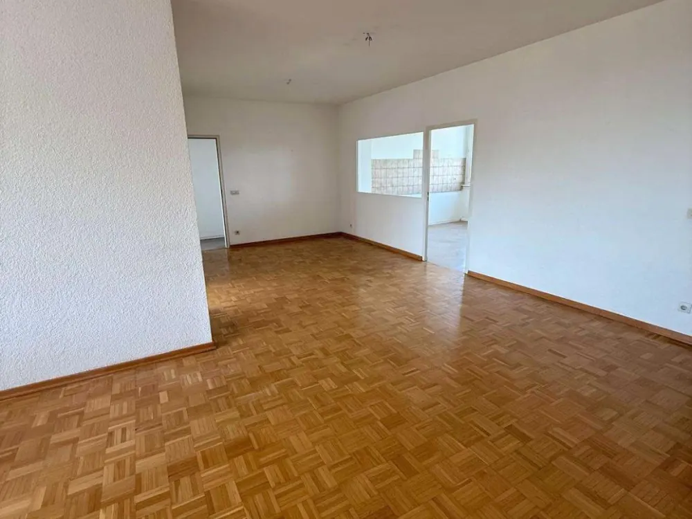 [LIS-10363] 4-Zimmer Wohnung mit Balkon