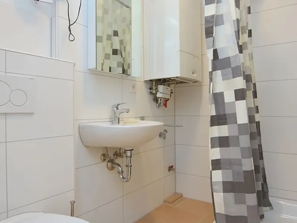 High-quality Furnished 1-Room Apartment in Stuttgart Mitte