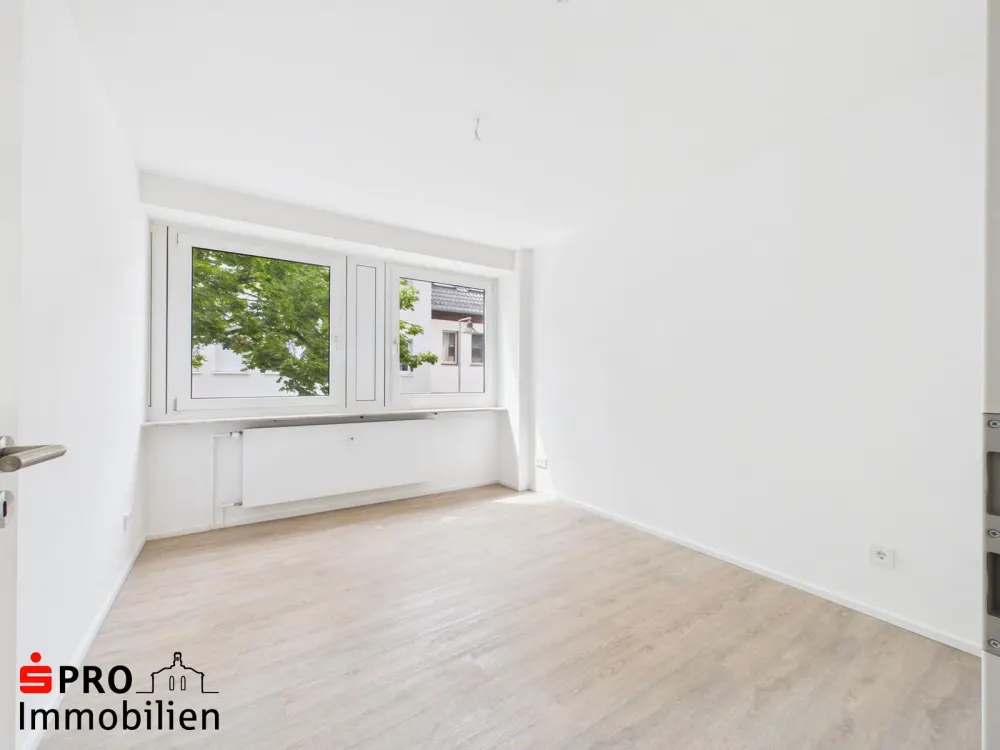 Renovierte 3-ZKB-Wohnung mit Aufzug im Zentrum von Dudweiler