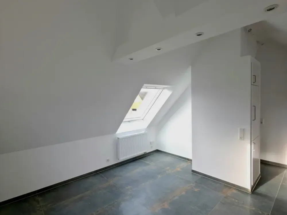 Elegante Dachgeschosswohnung im Herzen von Kaarst
