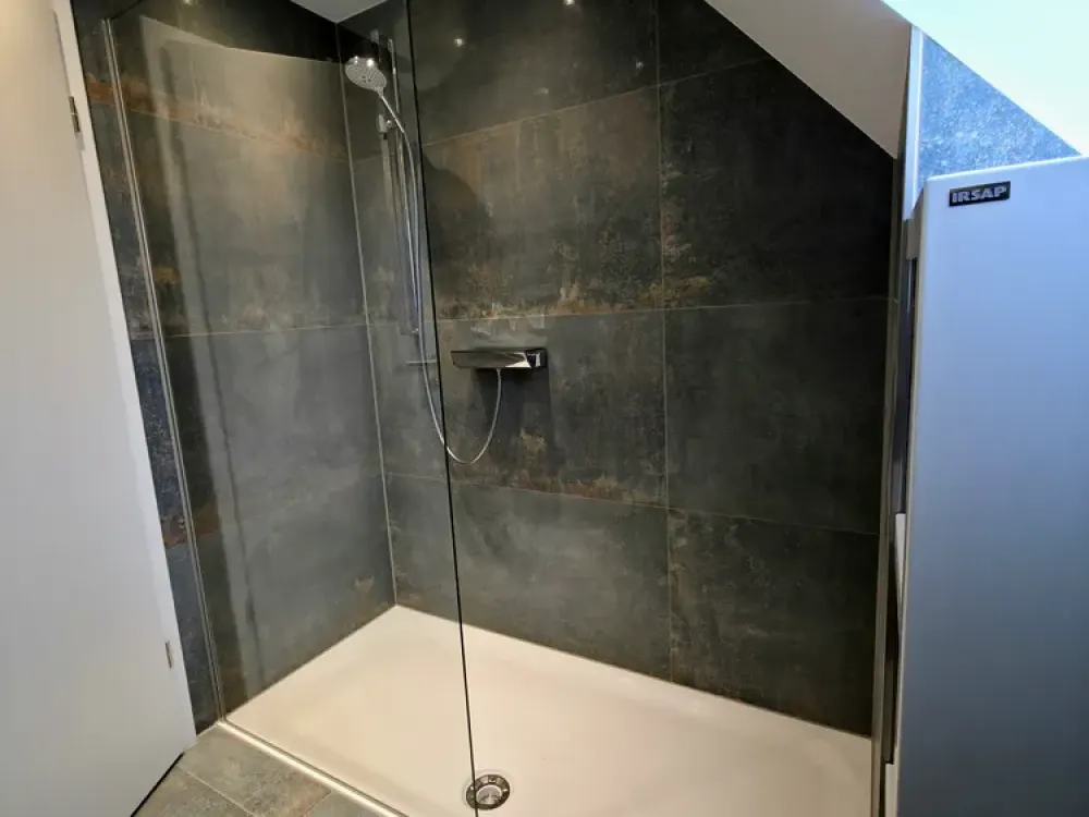 Elegante Dachgeschosswohnung im Herzen von Kaarst