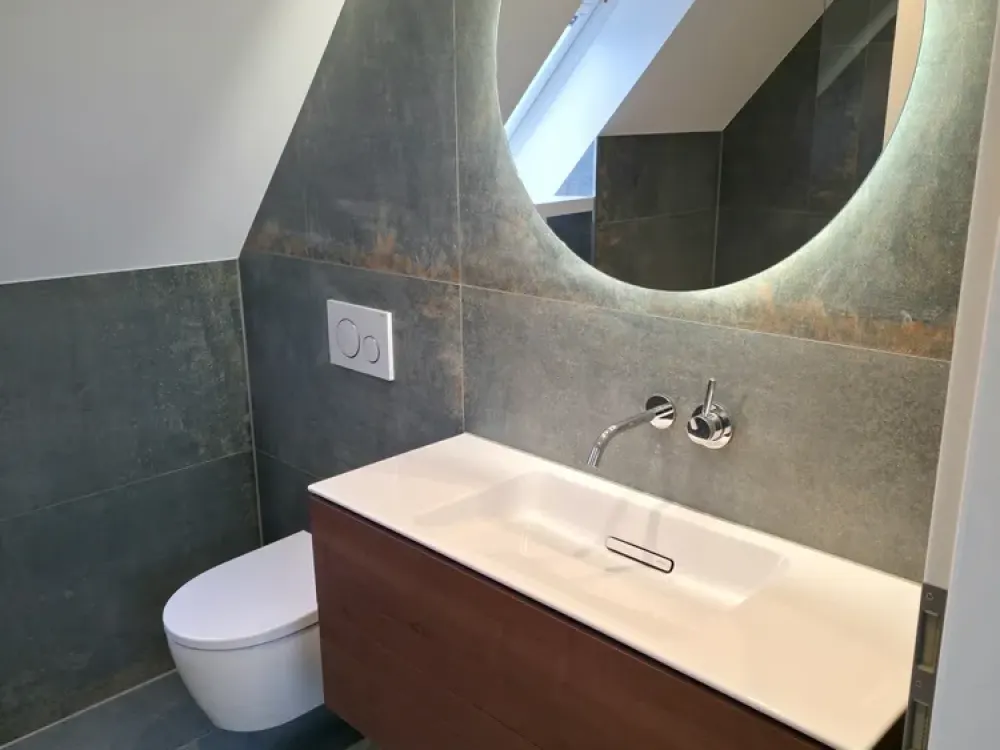 Elegante Dachgeschosswohnung im Herzen von Kaarst