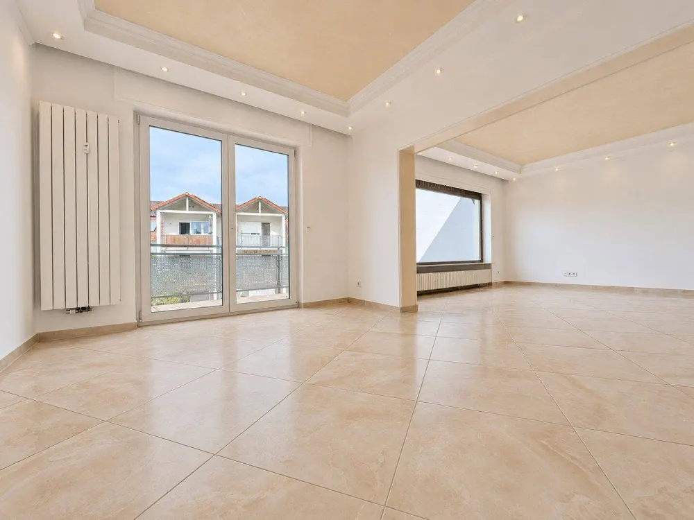 Viel Platz zum Wohlfühlen - großzügige 4,5-Zimmer-Wohnung mit Sonnenbalkon