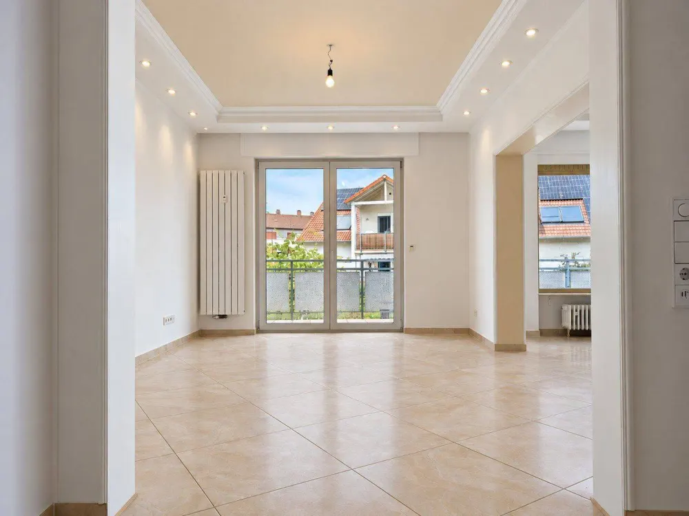 Viel Platz zum Wohlfühlen - großzügige 4,5-Zimmer-Wohnung mit Sonnenbalkon