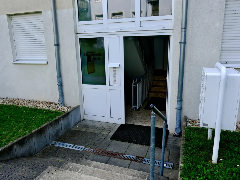 Grüne Idylle mitten in Dresden-Friedrichstadt mit Terrasse und Küche