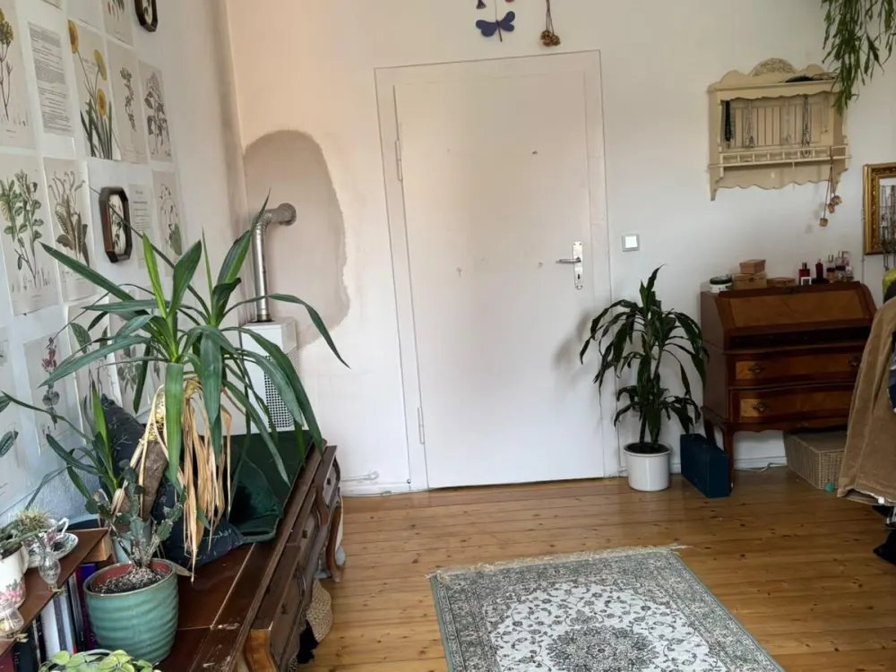 Helle 2 Zimmer Whg mit Altbau Charme