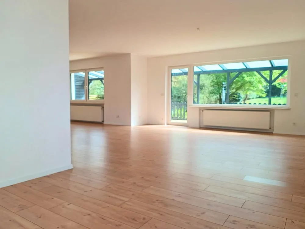 Hausgefühl: 194 m² Maisonette, neue Küche & eigener Garten