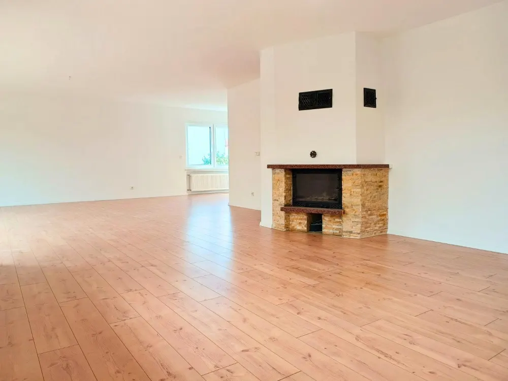 Hausgefühl: 194 m² Maisonette, neue Küche & eigener Garten