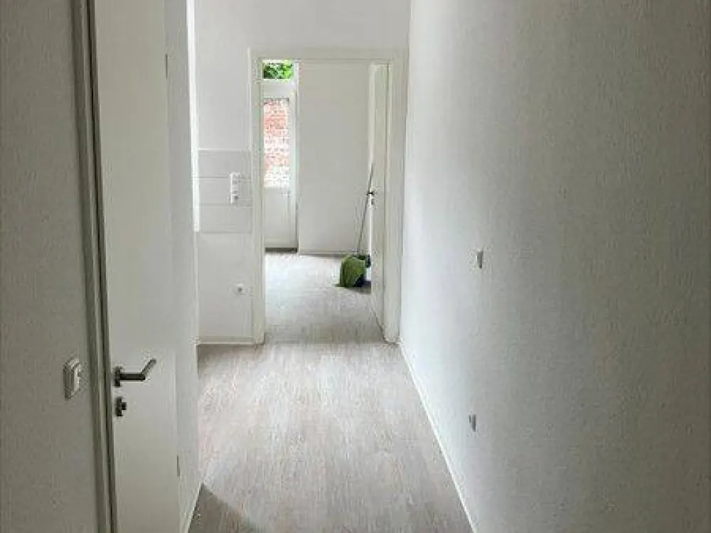 Frisch sanierte 2-Zimmer-Wohnung im Erdgeschoss mit eigener Terrasse