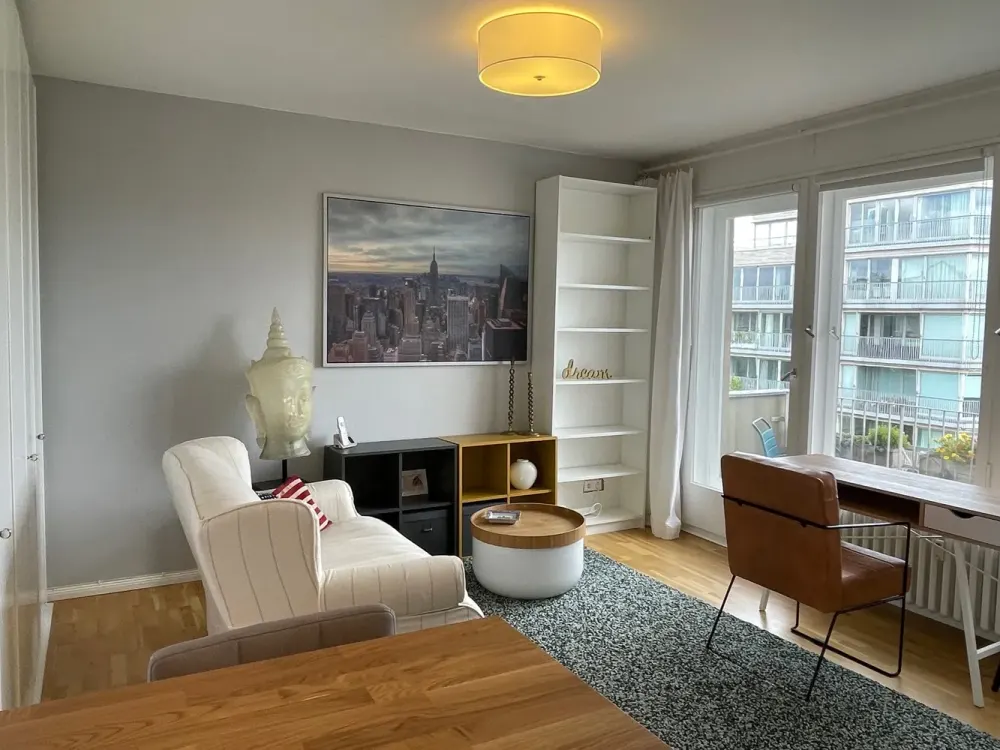 Möbiliertes Apartment am Lehniner Platz mit Blick auf den Kurfürstendamm