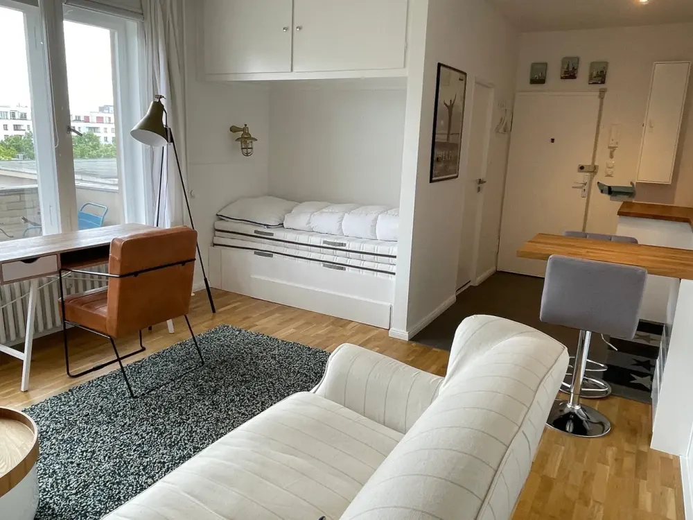 Möbiliertes Apartment am Lehniner Platz mit Blick auf den Kurfürstendamm