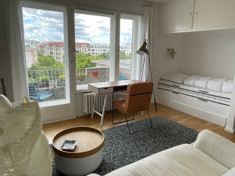 Möbiliertes Apartment am Lehniner Platz mit Blick auf den Kurfürstendamm