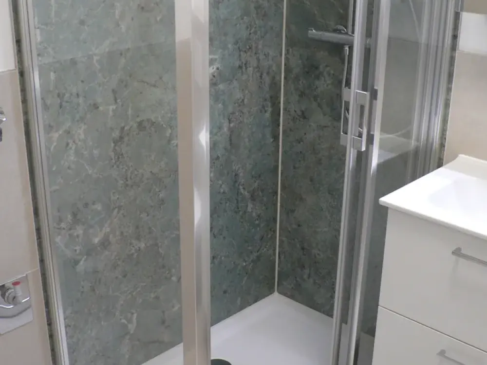 3-Room Ground Floor Apartment in Hamburg-Harburg with Air Conditioning + Modernized Bathroom