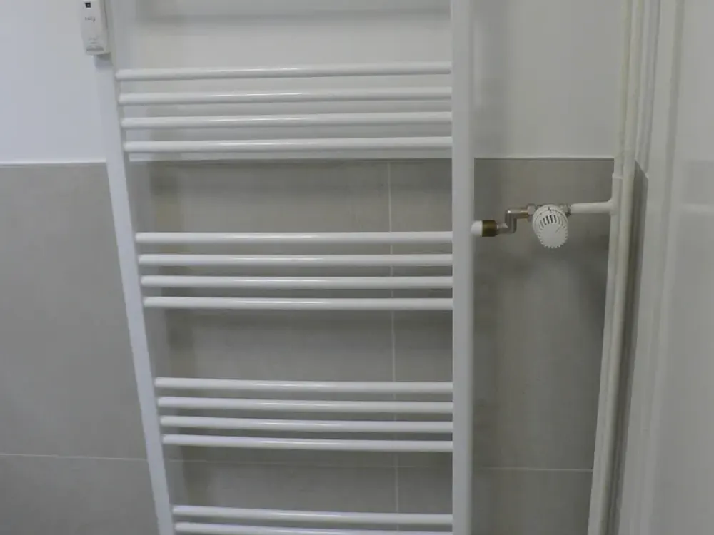 3-Room Ground Floor Apartment in Hamburg-Harburg with Air Conditioning + Modernized Bathroom