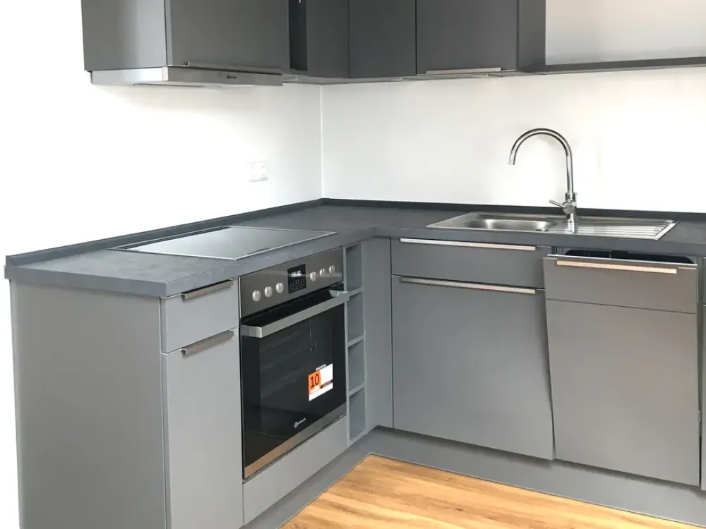 Wohnen im Grünen - Schöne 2-Zimmer-DG-Wohnung mit EBK