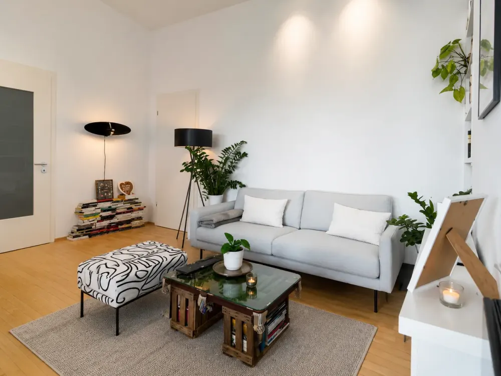 Über den Dächern Haidhausens: Modernes Dachgeschossloft in saniertem Stilaltbau