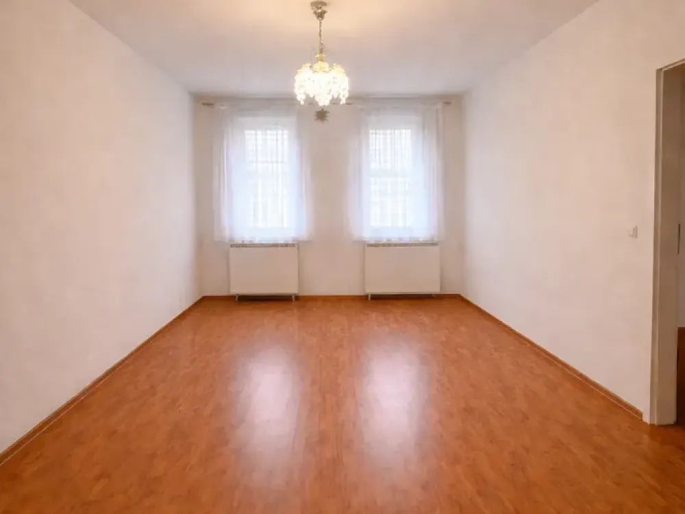 Gepflegte 4-Zimmer-Wohnung in Dresden-Naußlitz