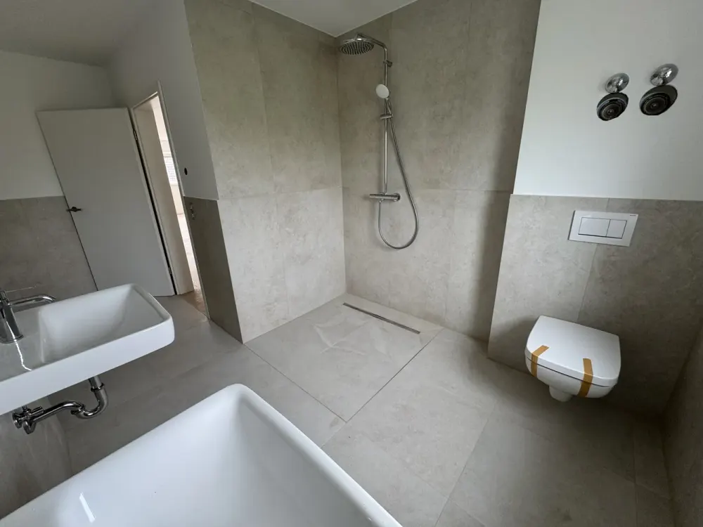 Großzügige Maisonette Neubau Wohnung in Rösrath TOP Anbindung Nahe Autobahn