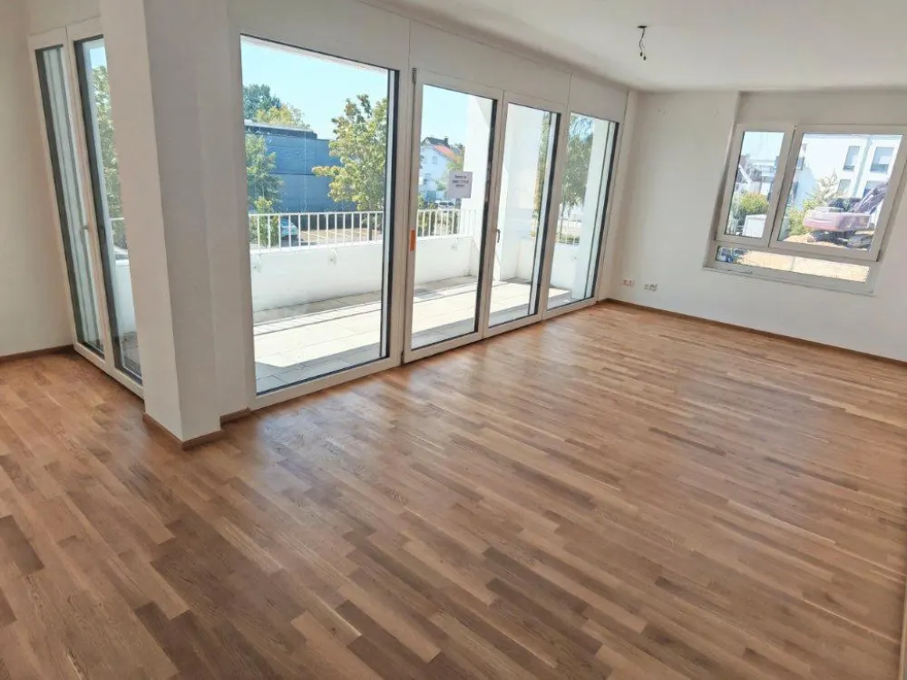 *First Occupancy* Stylish Living with Plenty of Space in FN-Fischbach