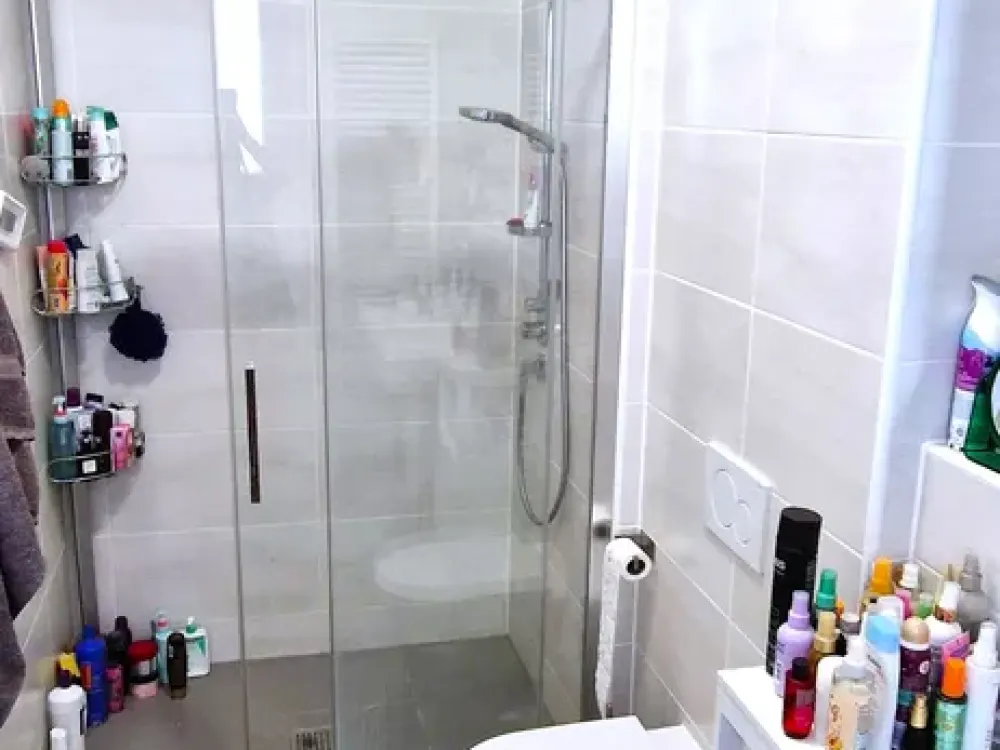 Modern 3-Room Apartment (80 m²) with Balcony, Conservatory & 2 Bathrooms in München-Lochhausen
