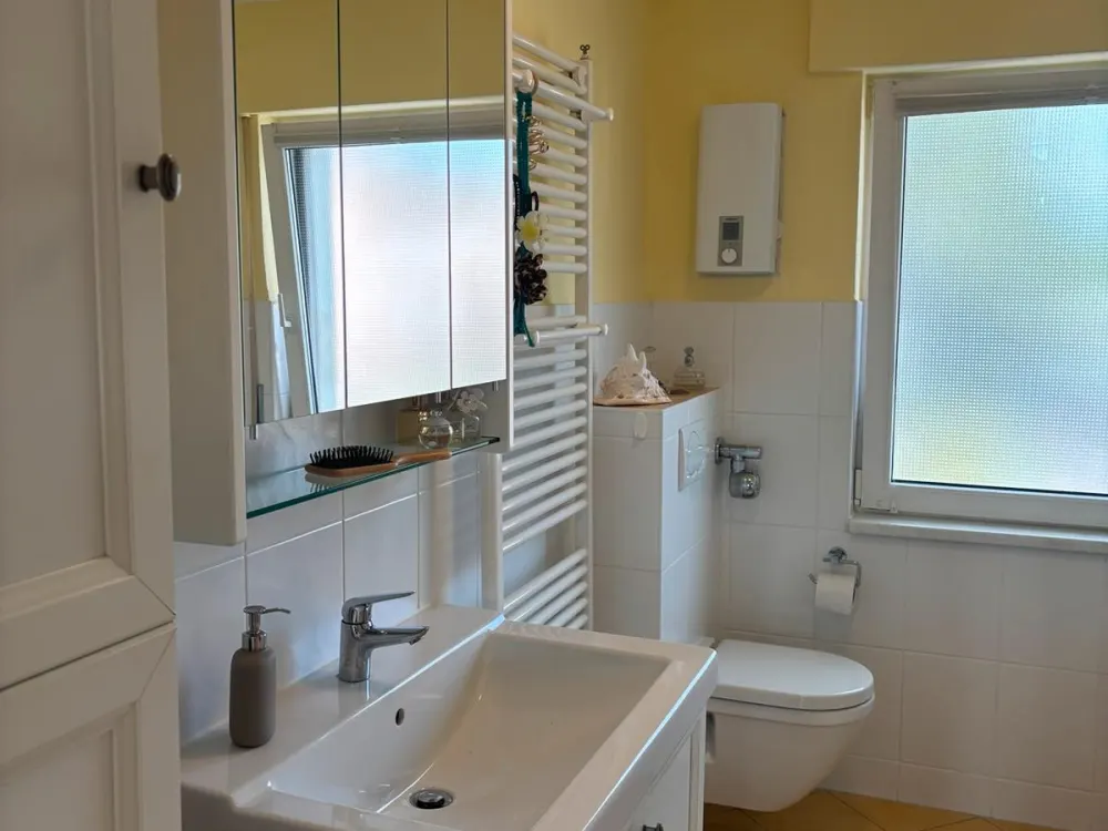 4 Zimmer Wohnung mit Balkon und Garten