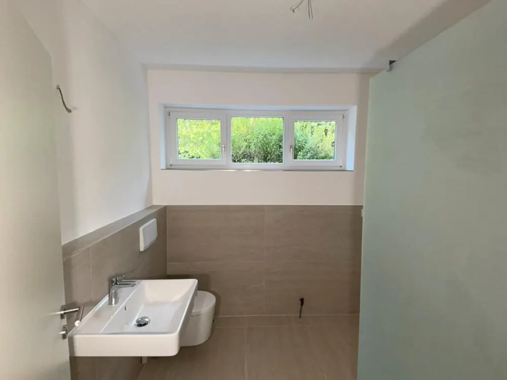 Kernsaniert: Moderne 3-Zimmer-Erdgeschosswohnung am Schäferhof