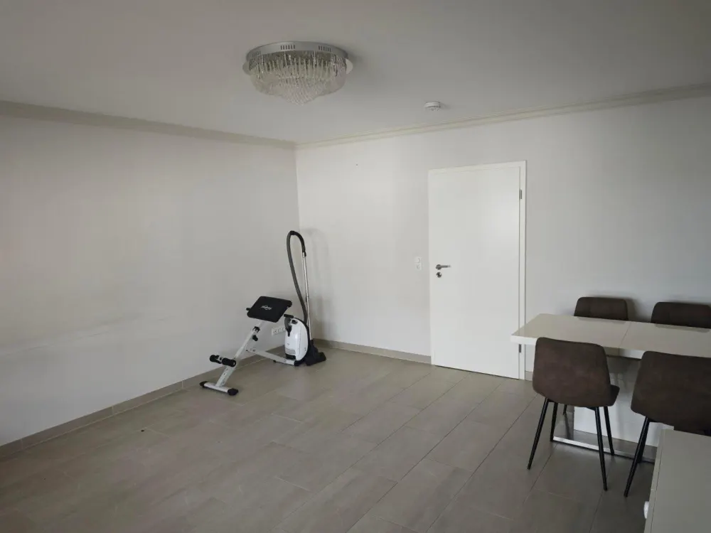 Provisionsfreie Teilmöblierte - helle und moderne 3 Zimmer Wohnung mit großem Balkon in ruhiger Lage von Bad Vilbel