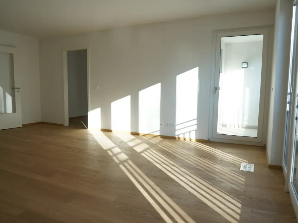 High-quality 2-room apartment in Bogenhausen | fitted kitchen, underground parking space & loggia