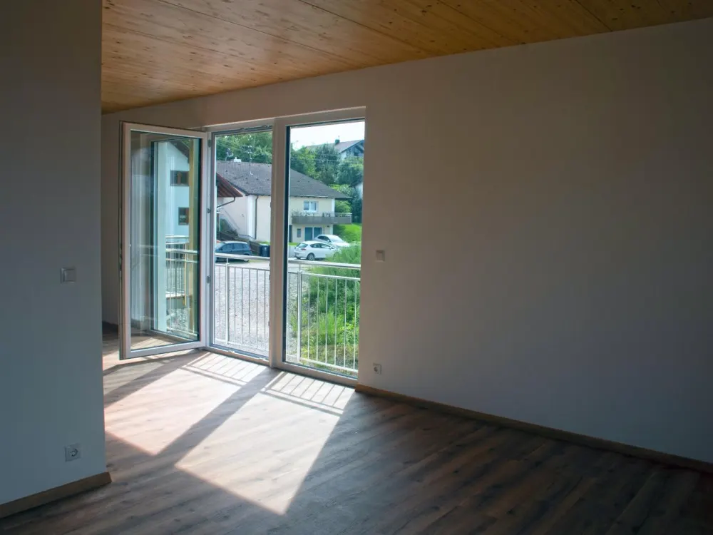 Hochwertige 93 qm Wohnung mit 23 qm Balkon in wunderschöner Lage