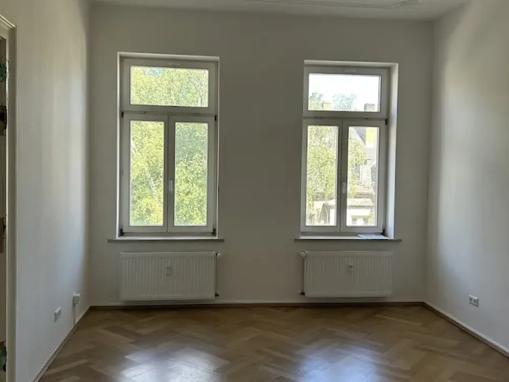 charmante, frisch renovierte Altbauwohnung | 4 Zimmer | Balkon I EBK