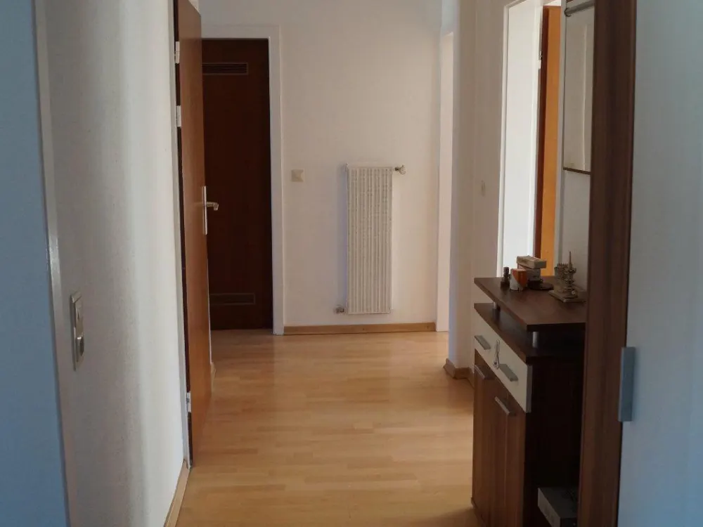 Wohnung ( 3-Zimmer + Mansarde)