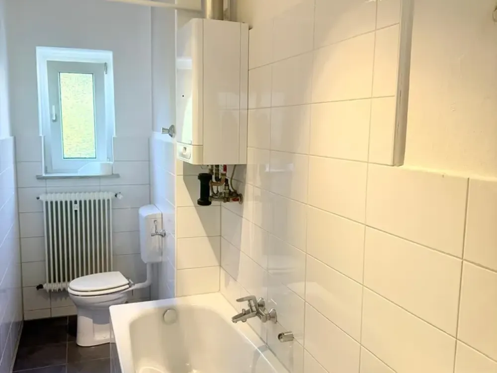 Großzügige 3 Zimmer Wohnung | Balkon & modernes Bad | Sehr zentral