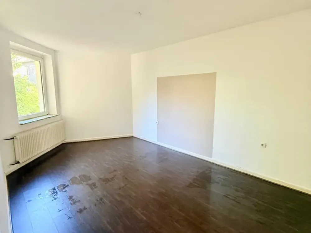 Großzügige 3 Zimmer Wohnung | Balkon & modernes Bad | Sehr zentral