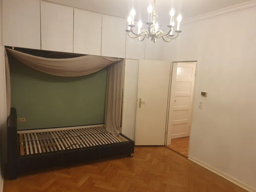 1 Z. Whg. Schwachhausen/ab 01.10.26, ca.30 QM