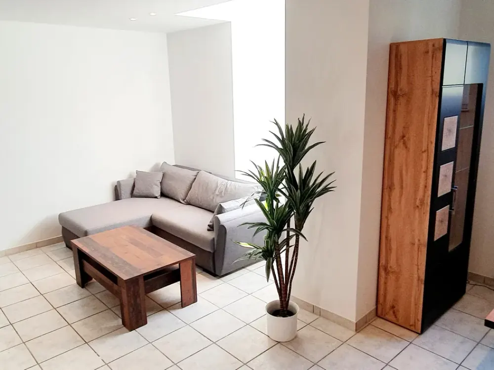 Exklusive, möblierte 2-Zimmer-Wohnung mit Einbauküche in Leonberg