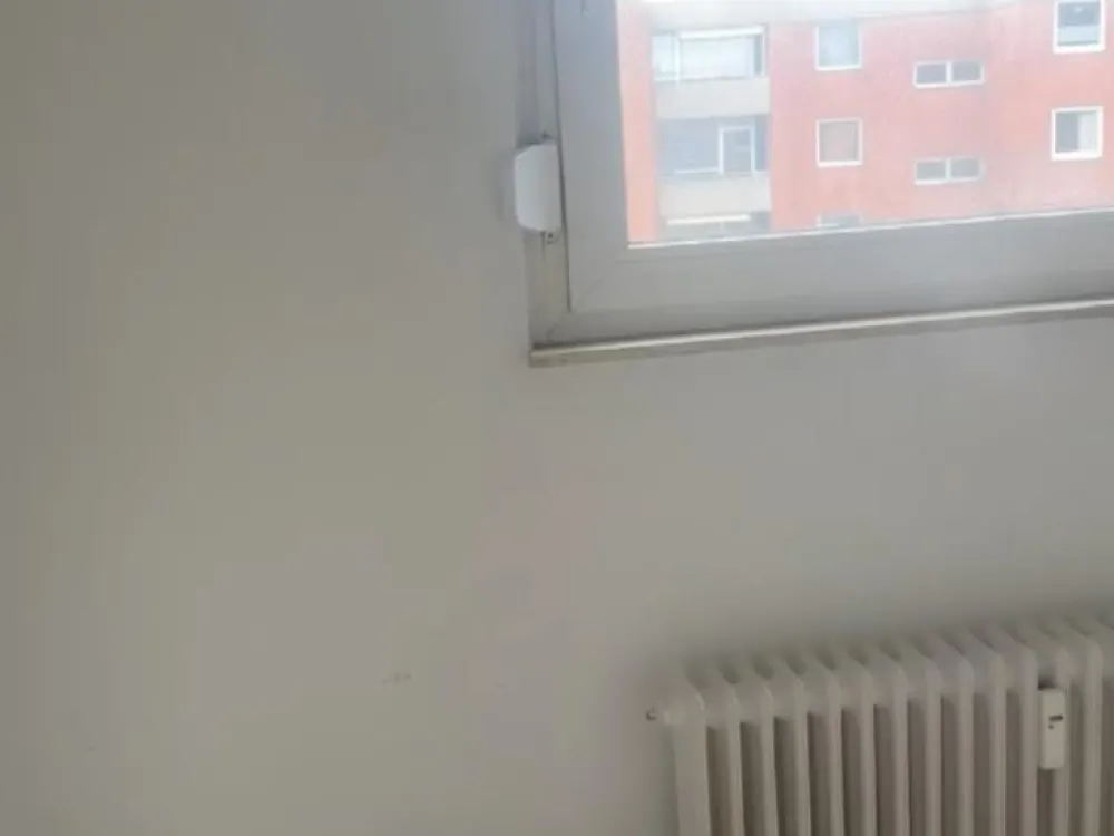 NACHMIETER GESUCHT 2 ZIMMER