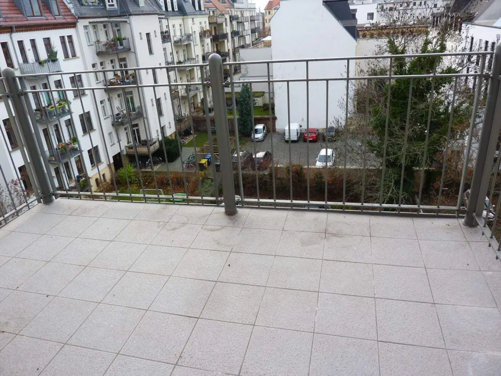 6-Raum-Wohnung * 2 Balkone * 3 Bäder * Parkett * Waldstraßenviertel