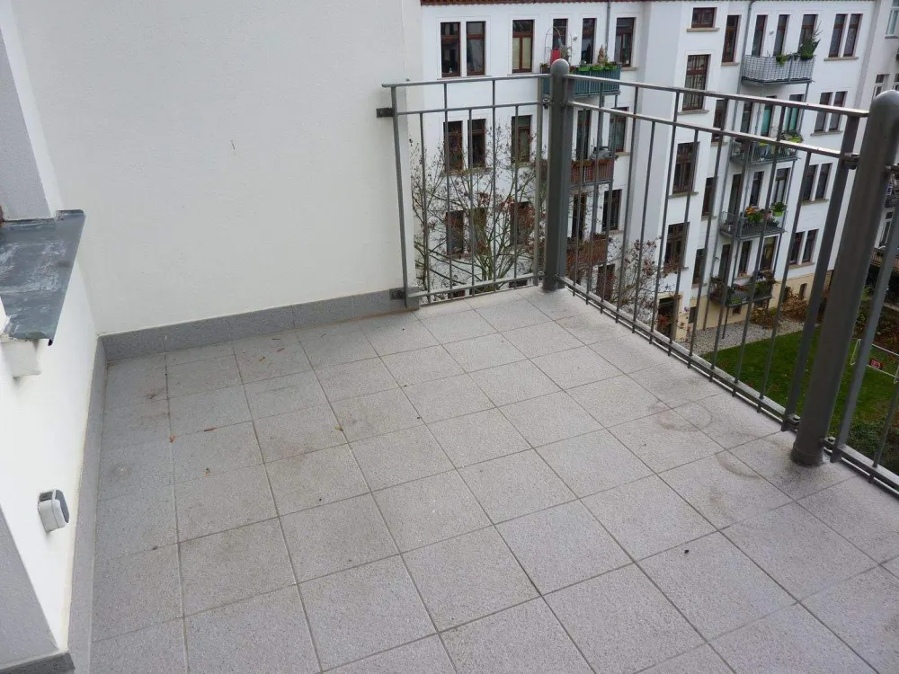 6-Raum-Wohnung * 2 Balkone * 3 Bäder * Parkett * Waldstraßenviertel