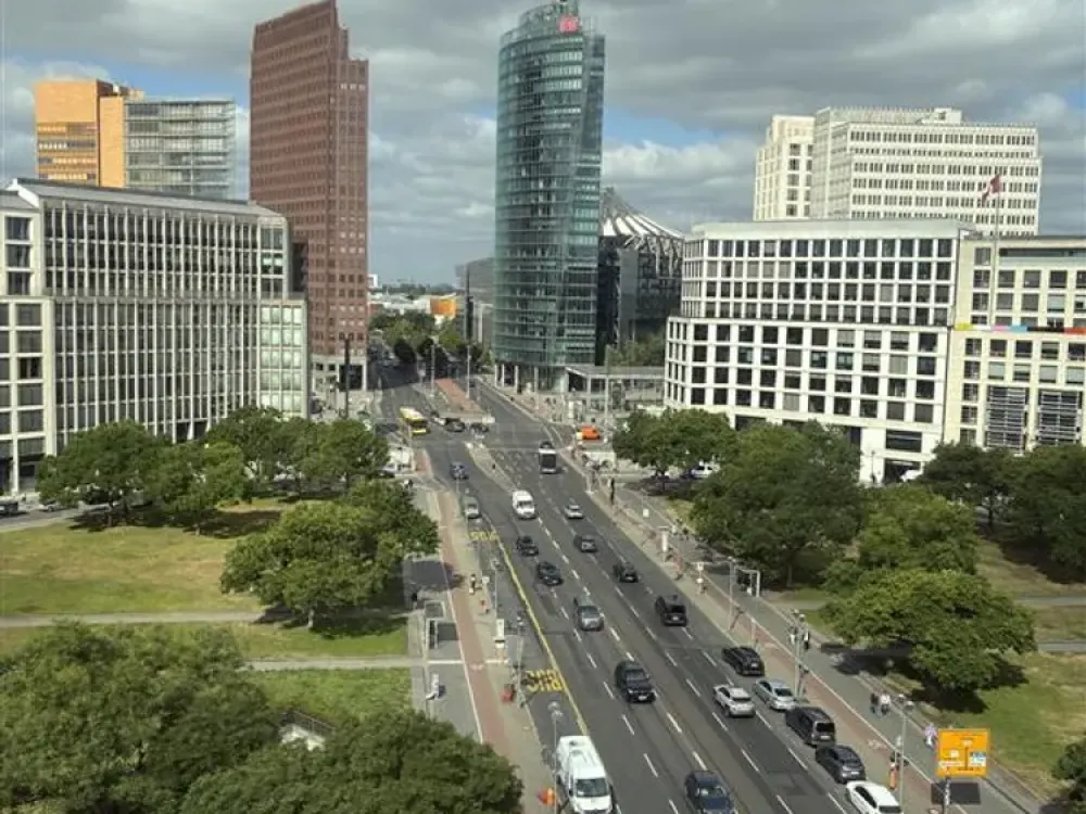 Exklusive 4-Zimmer-Wohnung am Leipziger Platz mit Blick über Berlin