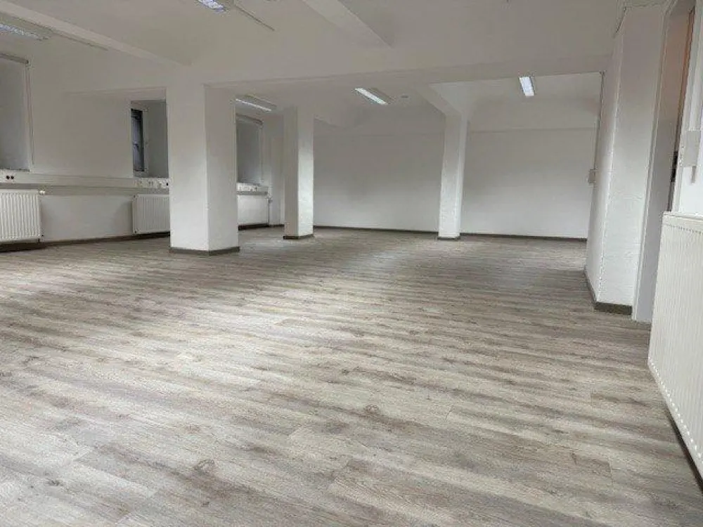 Modernisierte 2,5 Zimmer Souterrain Wohnung, perfekt für Paare